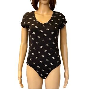 Calvin Klein Womens Cap Sleeves Bodysuit V-Neck Stretch Top Black Size M NWT $49